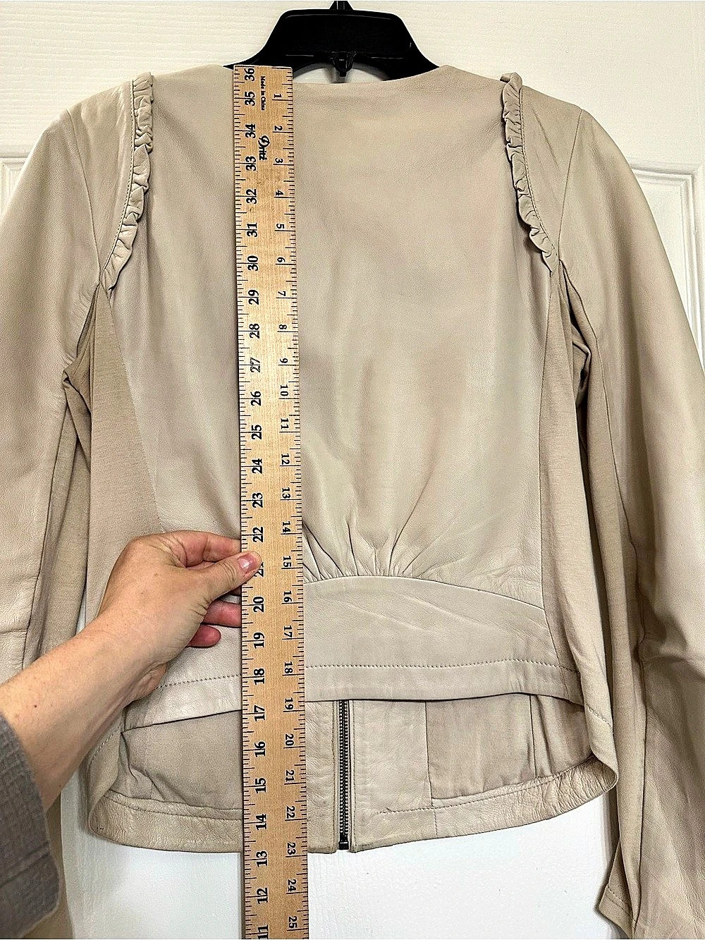 Hinge Ruffle Trim Leather Jacket Beige Small - Picture 7 of 8